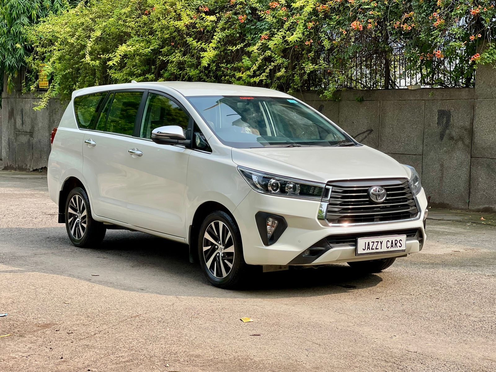 Innova crysta